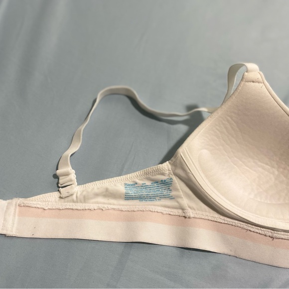 🙌🤩🤩Hanes No Wire White and Pink with Removable Straps Under Tee Shirt Bra - Picture 5 of 7